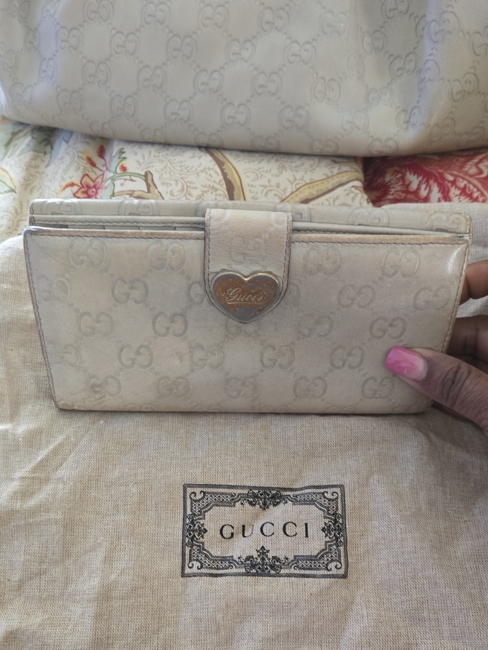Gucci Beige GG Monogram Continental Wallet with Gold Heart Snap (Low Start)
